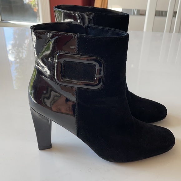 Nine West Size 8 Ankle Boot. - Picture 2 of 2